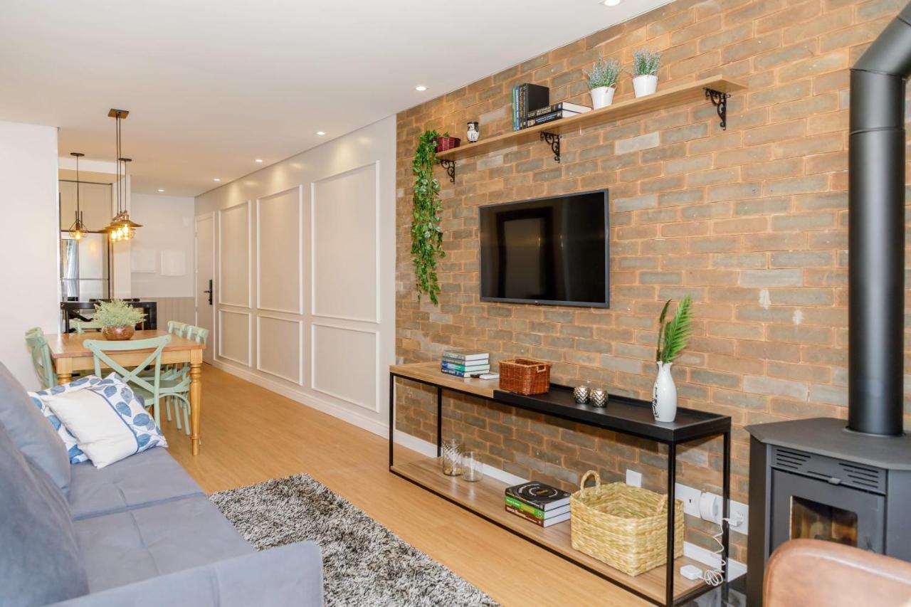 Novo Maravilhoso Apartamento No Centro - Gramado Apartment Luaran gambar