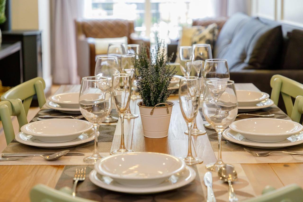 Novo Maravilhoso Apartamento No Centro - Gramado Apartment Luaran gambar