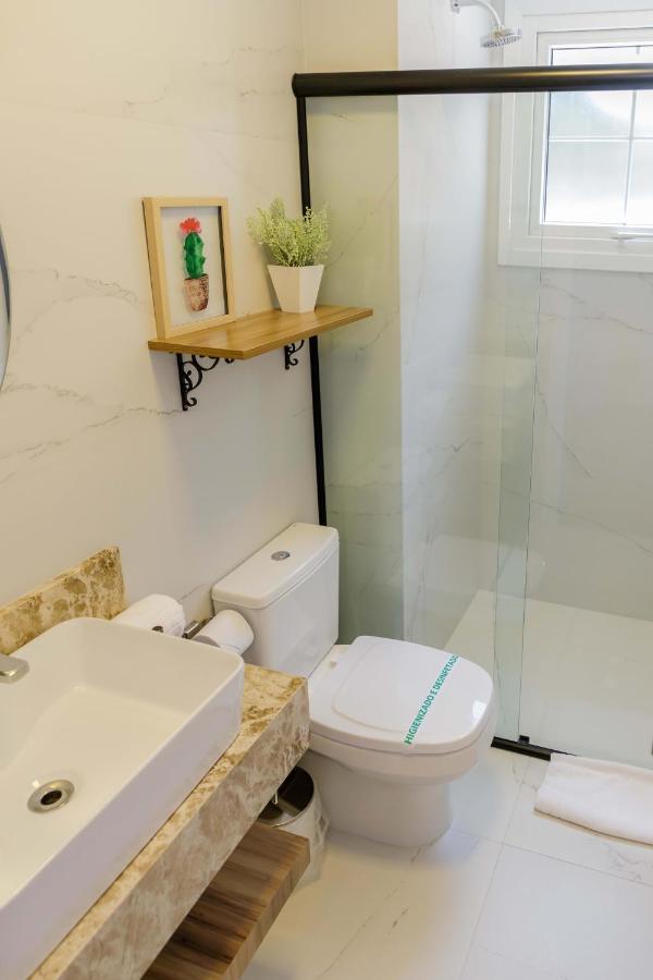 Novo Maravilhoso Apartamento No Centro - Gramado Apartment Luaran gambar